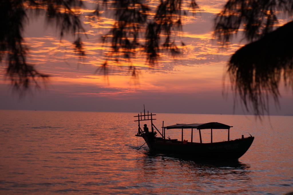 Chez Paou Hotell Sihanoukville Exteriör bild